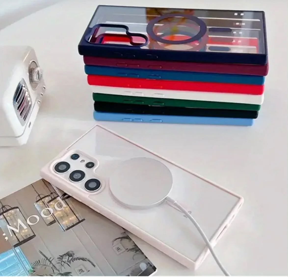 Magsafe Destekli Köşeleri Renkli Silikon Kılıflar