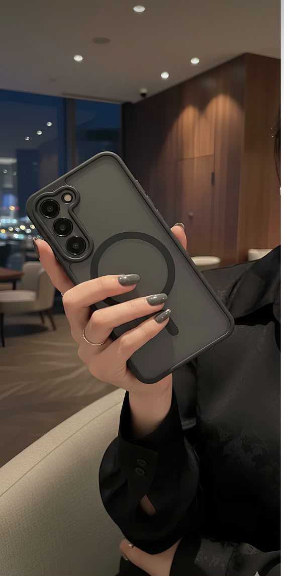 Mat Magsafeli Metal Tuşlı Premium Kılıflar
