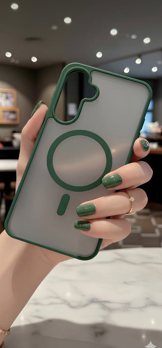 Mat Magsafeli Metal Tuşlı Premium Kılıflar