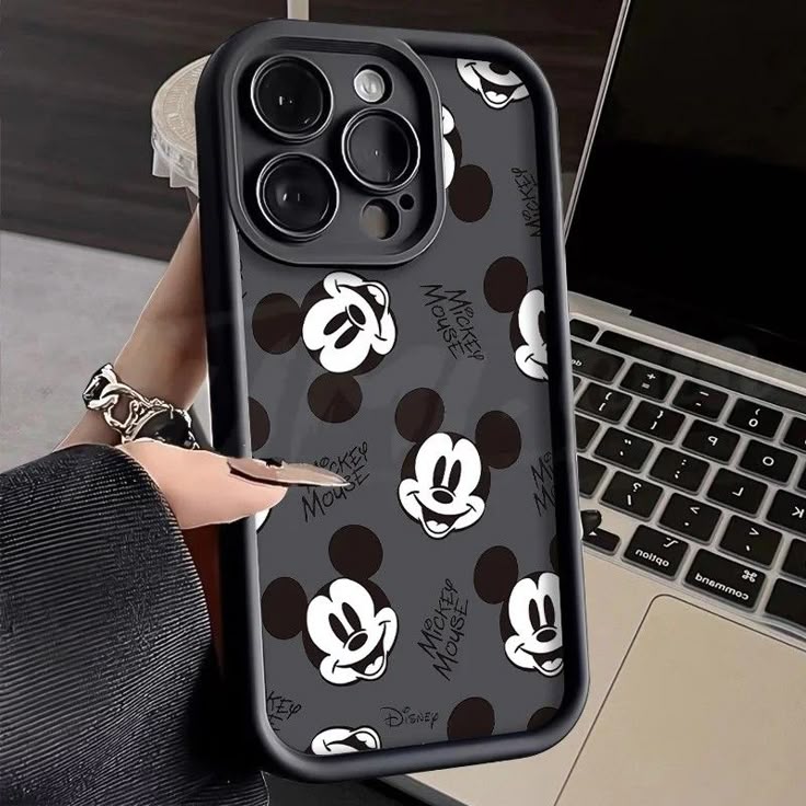 Mickey Mouse Tasarımlı Kılıf